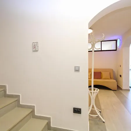 Antica Apartamento Pula